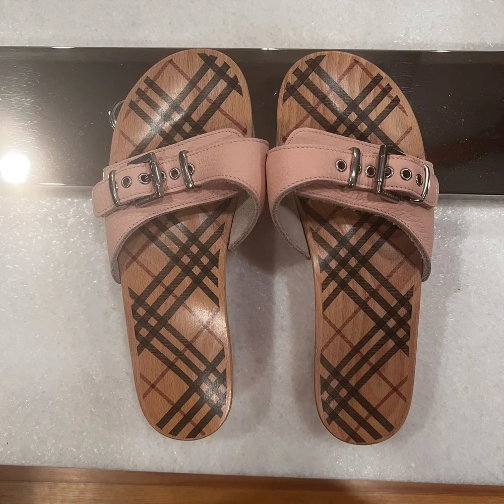 Burberry Pink Leather Clogs Size 8.5 - Picture 9 of 11